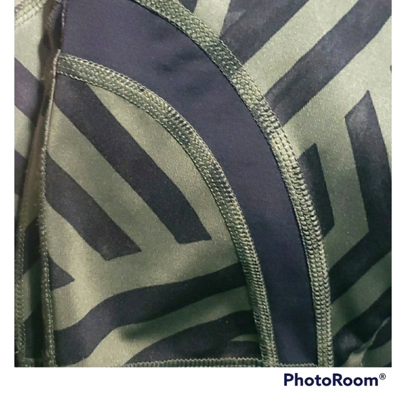 Rare Lululemon Athletica Fast And Free Mesh Crop Tight Size 4 - Picture 5 of 7